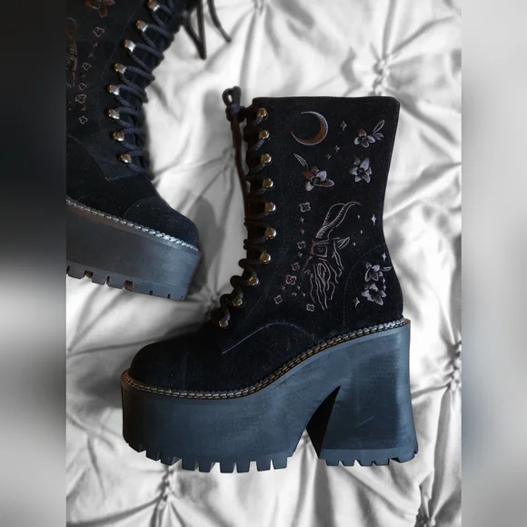 Killstar LuciFairy Platform Boots ~ New In Box - Picture 1 of 4
